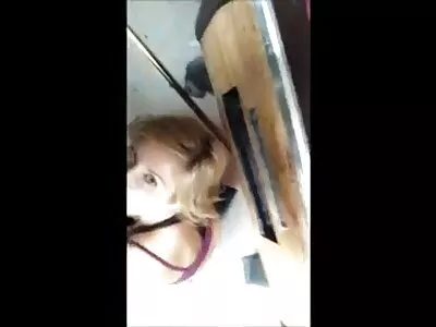 Cutie két szexuális játékot használ családi szexvideok