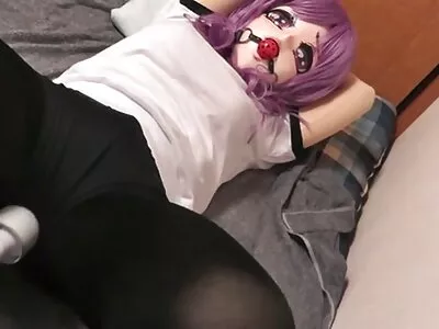 Tehát egy csinos magyarulbeszelo sexfilmek szőke barátnő készítsen awezone szexvideót otthon, élvezze