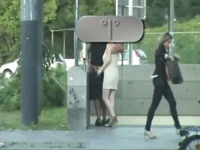 A ingyen xxx filmek csinos szőke volt barátnő elfogadja a szopást egy videón, és ossza meg az interneten, a francba