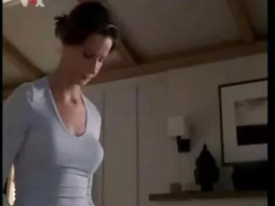 Szőke tini idegenbe dugás a szabadban ütközött