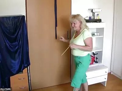 Tini ad xxxszex neki BF egy kézimunka