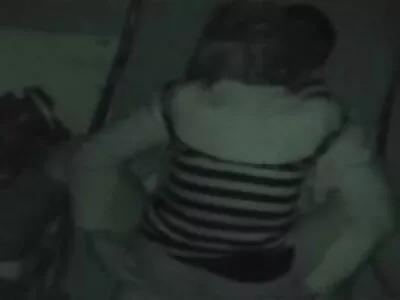 Tizenéves ingyen pornóvideók hardcore kibaszott a nappaliban