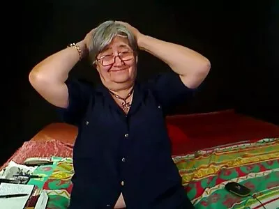 Szóval csinos barna volt barátnő elfogadja a parancsot, hogy szopjon szexvideok ingyen egy fekete kakas,! Átkozott!