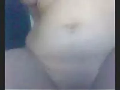 Barna hajú tini póni szexvideó pornó farokkal, sperma és kakas táplálja